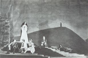 Foto af scene fra opførelsen af Silkeborg på Det ny teater